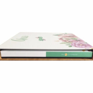 Álbum de fotos personalizado Alfafotobook Pro com capa dura e acabamento de alta qualidade.