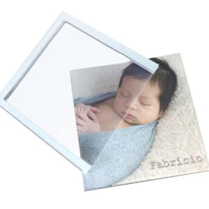 Photo de bebê na caixa de foto personalizada Alfafotobook Pro.