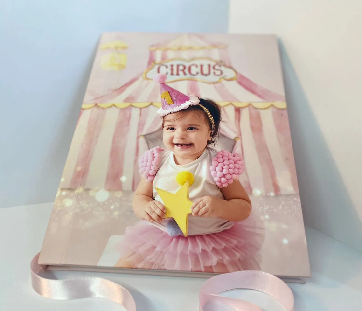 Brinde de fotos personalizado, capa de álbum fotográfico, melhor qualidade para registros especiais.